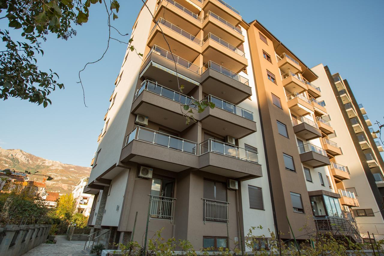 Lora Apartment